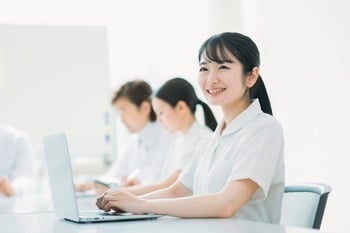 若年正職員サービス（医療機関向け）