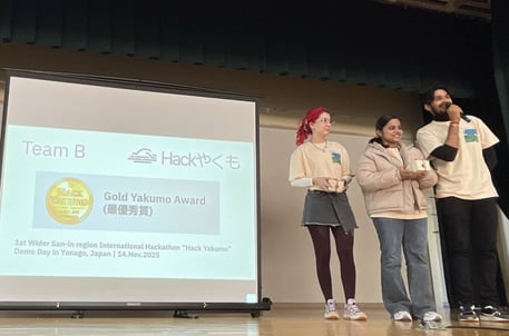 HackYakumo2025_最優秀賞_表彰_サイズ調整