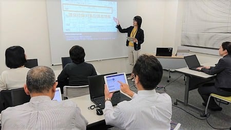 当社トレーニングセンターでの研修の様子